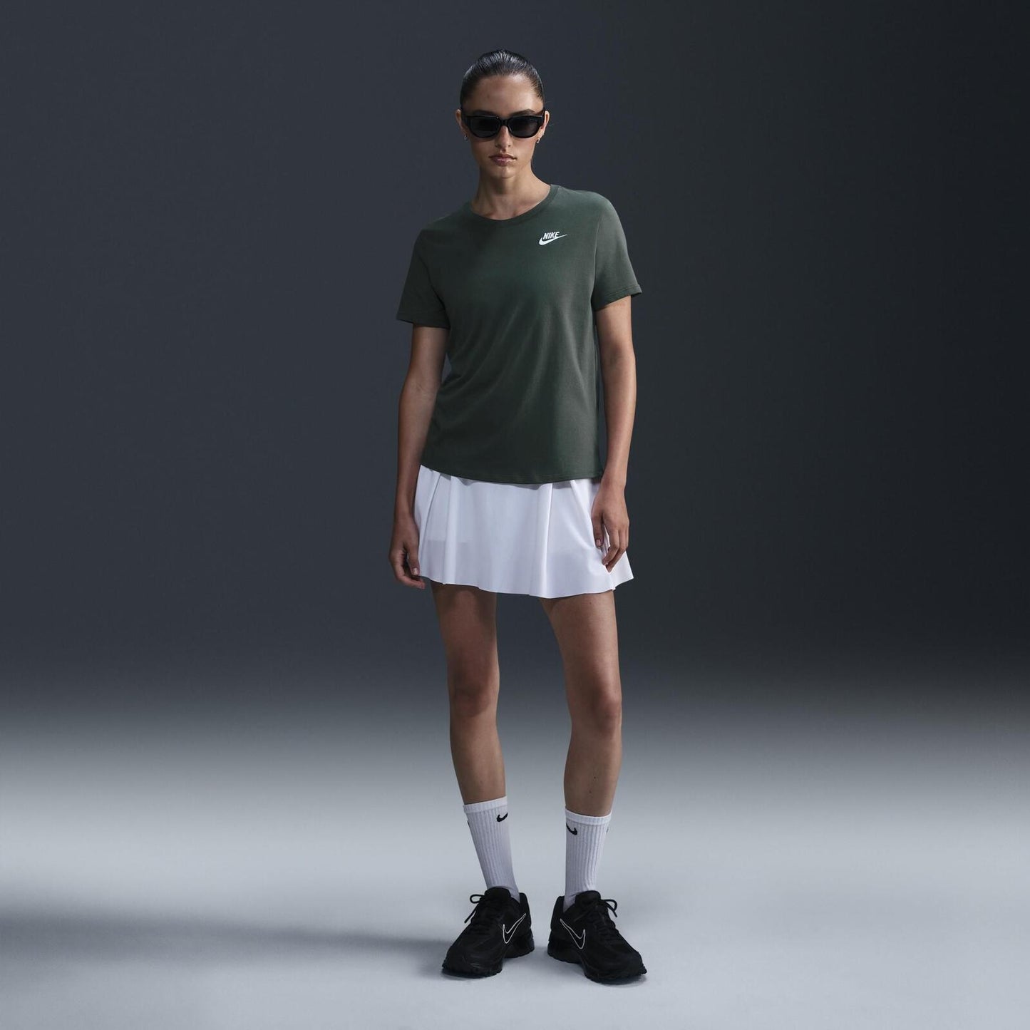 Nike Women's Sportswear Club T-shirt
