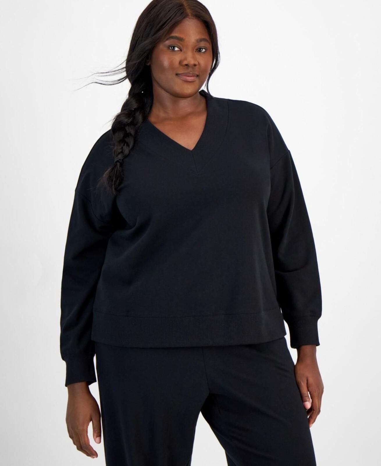 ID Ideology Plus Size V-Neck Fleece Sweatshirt - Deep Black