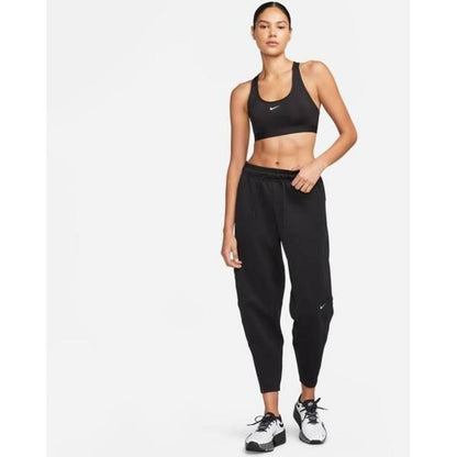 Nike Swoosh Light Support Sports Bra,