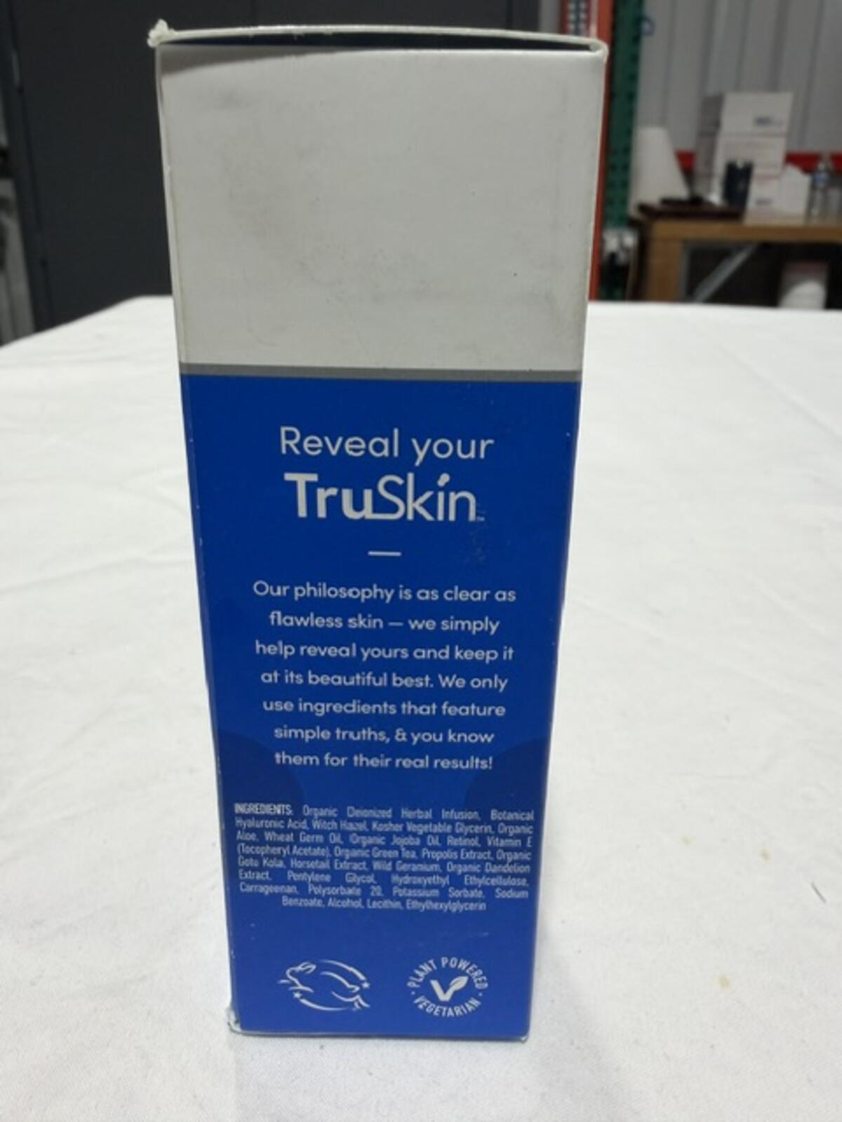 TruSkin Retinol Anti-Aging Face Serum with Hyaluronic Acid - 1 fl oz